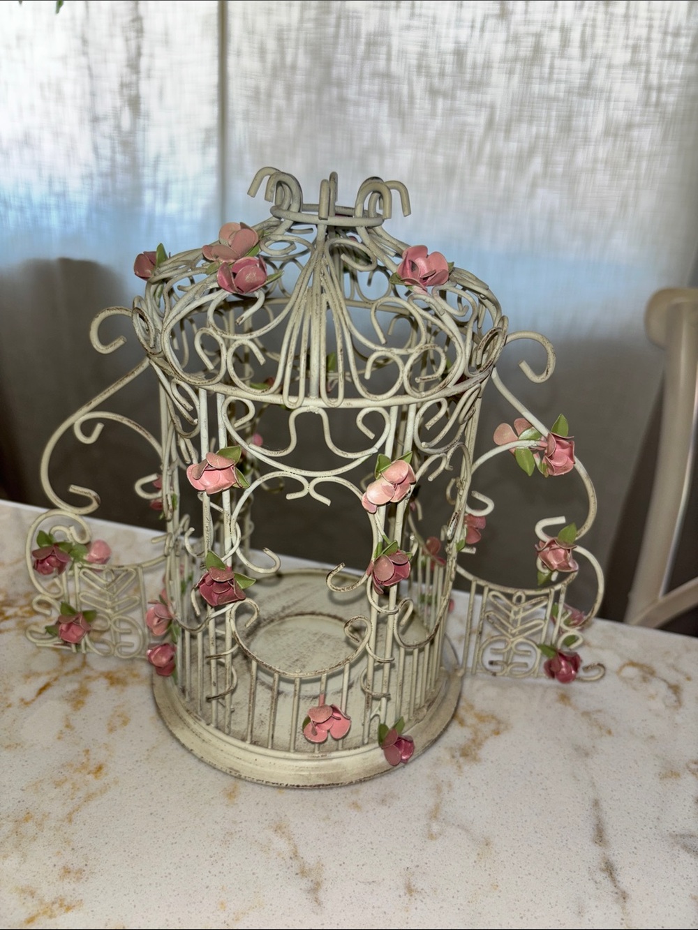 PartyLite Rose Garden Gazebo
with Pink Rose Accents - Picture 5 of 7